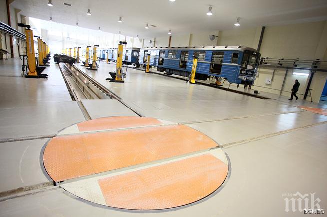 Столичното метро с нов график от днес