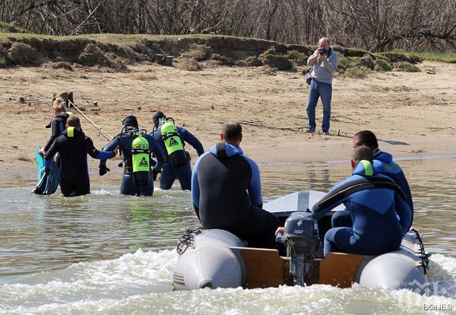 Армията купува 24 лодки, да помага при наводнения