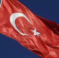 Турция арестува 32-ма за преписване на изпит в администрацията