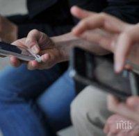 Шофьори се разсейват с мобилни приложения