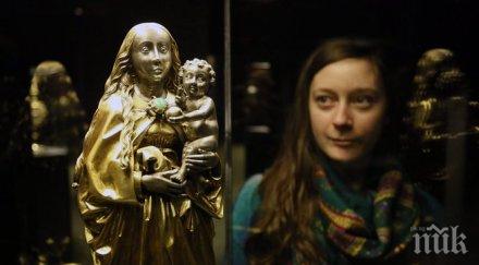 изложба повредени време втората световна война картини скулптури берлин