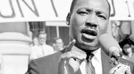 почетоха героите свободата печата