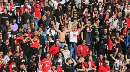 феновете цска поискаха акциите томов