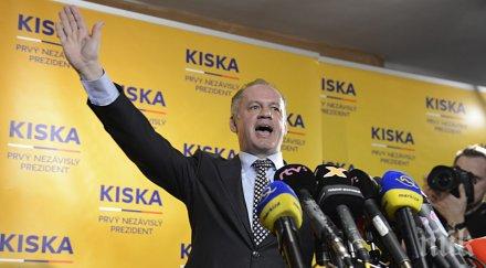 президентът словакия изпя рок парче стана абсолютен хит интернет видео