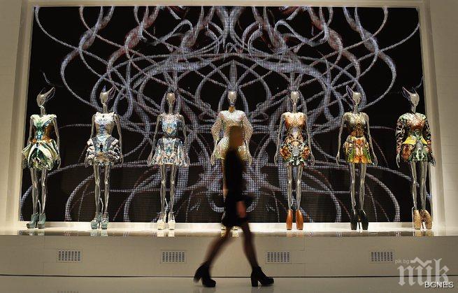 Изложба за историята на лукса в Лондон