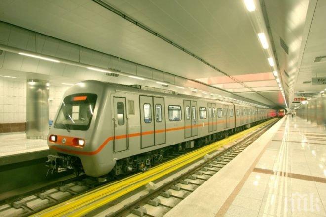Влаковете по новия лъч на метрото вече се движат