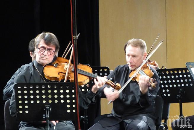 Башмет: Заради войната не мога да посетя гробовете на родителите си