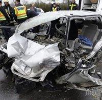 Кошмар! Гръцки национали катастрофираха в Будапеща, унгарски шофьор е загинал (снимка)