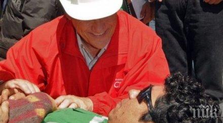 трима миньори мата атакама намерени живи здрави