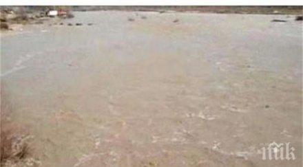 областният управител кюстендил нивото река струма остава критично високо