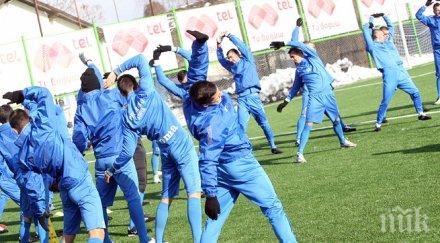 трима левски тренираха облекчен режим