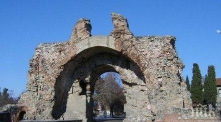 общински съветници стопанисват незаконни постройки хисаря