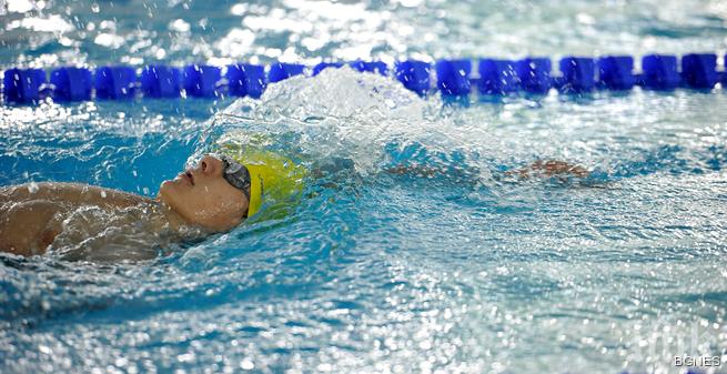 БоянаТомова с бронз и на 50 м гръб в Израел