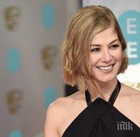 ШОК! Гласят жена да смени Джеймс Бонд