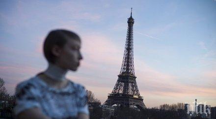 126 години създаването айфеловата кула