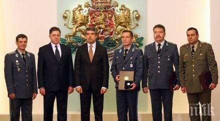 плевнелиев въоръжените сили ползват доверието обществото