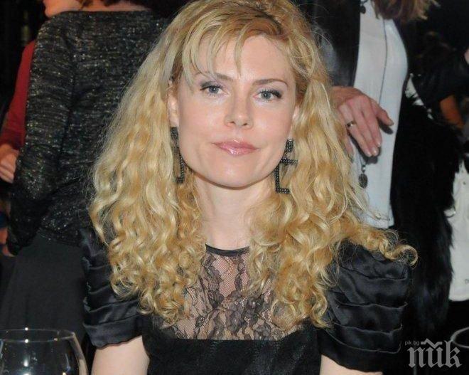 Пробив! Ето защо Деси Банова отново е в Париж