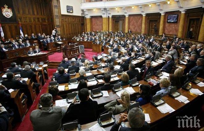В косовския парламент ще гласуват резолюция за сръбски геноцид над албанците