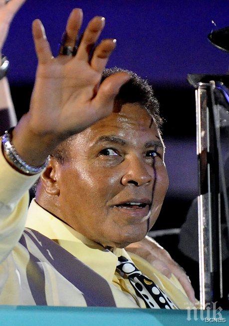 Мохамед Али ще стиска палци за Пакиао