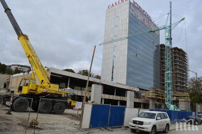 София хем расте, хем погрознява