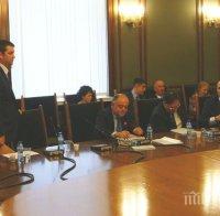 Само Реформаторският блок не подкрепи Закона за военното разузнаване на първо четене