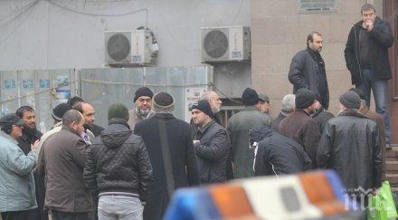 шестимата задържани радикален ислям остават ареста