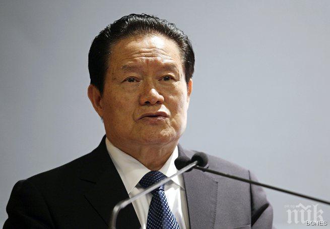 Бивш китайски министър бе обвинен в корупция