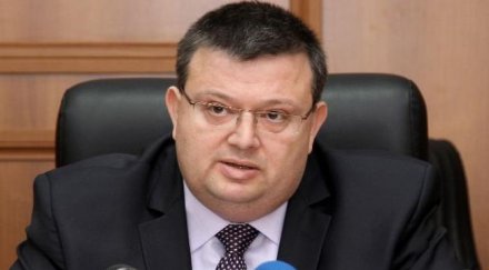 цацаров призна кредити отрече масон