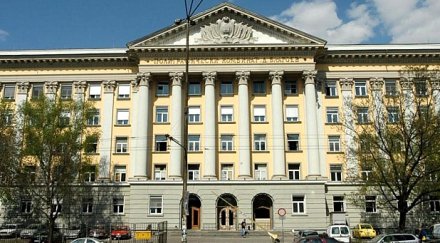 предколедна секира труд часовете