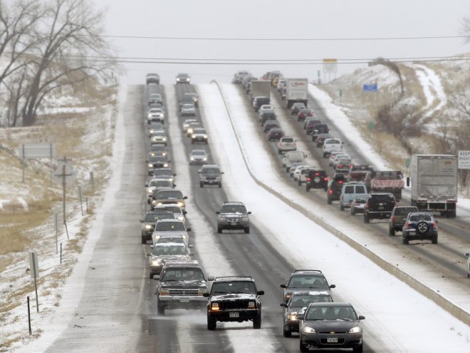 40 000 домакинства в САЩ без ток заради снега 
