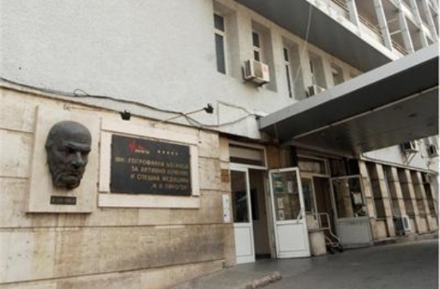 Психолози помагат на учителката, след опита за самоубийство