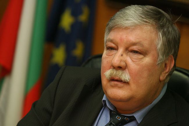 Ген. Стоян Тонев: Не сме върнали нито един пациент от Военна болница