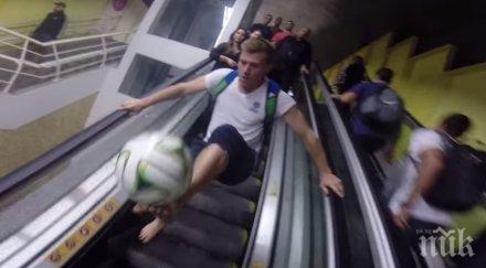 всички хора заглеждат снимат прави вижда всеки ден