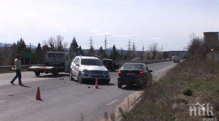 безумие мерцедес дете прави обратен завой казанлък фолксваген блъска страшна сила резултата