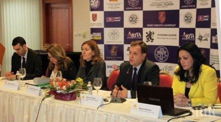 министър ангелкова изгражда регистър хотелите свърже нап мвр общините