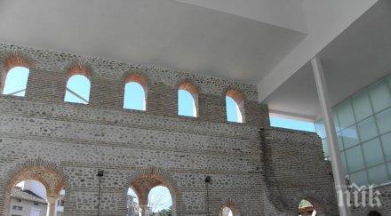 реконструират епископската базилика сандански