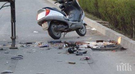 тежка катастрофа слънчев бряг двама младежи загинаха обновена снимки