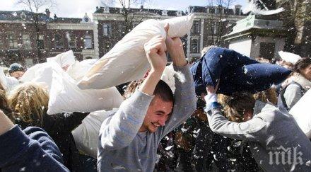 граждани биха възглавници центъра лондон