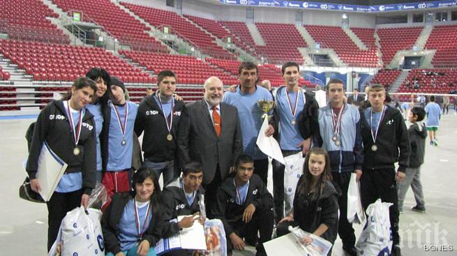 За първи път международно участие на Великденския турнир за деца в риск