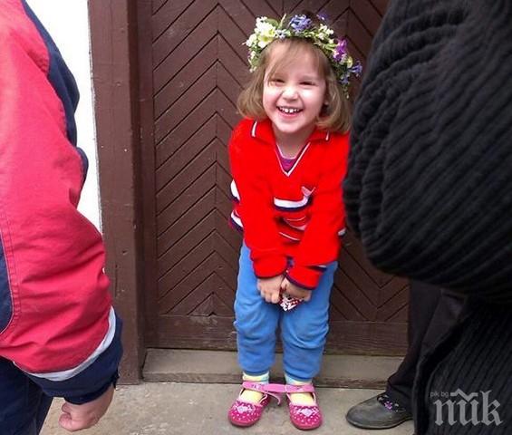 Лазарки обиколиха домовете в Извор (снимки)