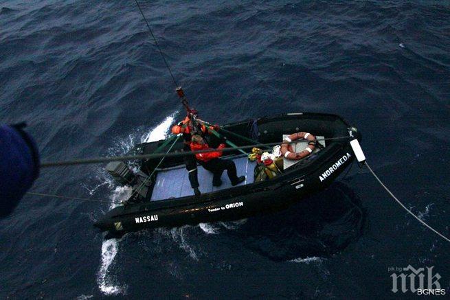 Чудо в САЩ! Бедстващ ветроходец спасен след 66 дни