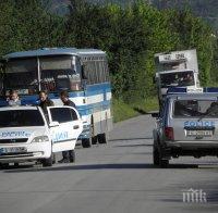 Ужасна катастрофа на пътя София - Бургас! Кола се заби челно в автобус, той падна в канавката! Има жертва и няколко ранени