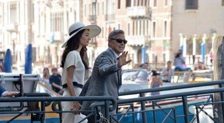 джордж клуни заплашва глоба натрапниците езерото комо