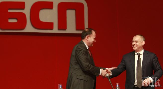 БСП прие промени в устава, поправката Станишев мина с вот