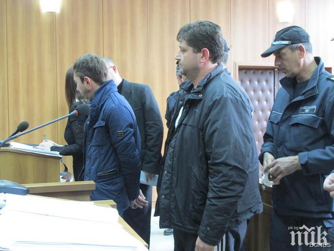 Пуснаха митническия началник, задържан за канал за контрабанда на цигари