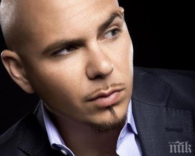 Рапърът Питбул се раздели с мениджъра си
