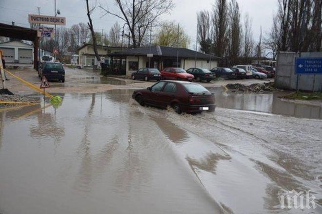 Потоп във Варна! (снимки)