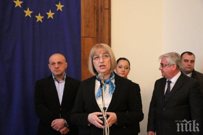 Лиляна Павлова обеща 1 млн. лв. на Плевен за пеещ фонтан