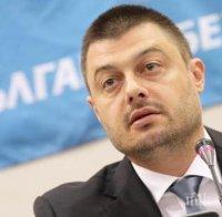 Бареков: Отказът на Плевнелиев да почете годишнината от края на Втората световна война е цинизъм