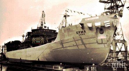 около 1600 литра петрол разляха мисисипи сблъсък кораб танкер